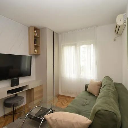 Studio Apartment Art Zone Podgorica Exterior photo