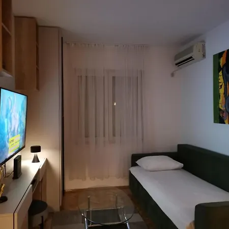 Studio Apartment Art Zone Podgorica Exterior photo