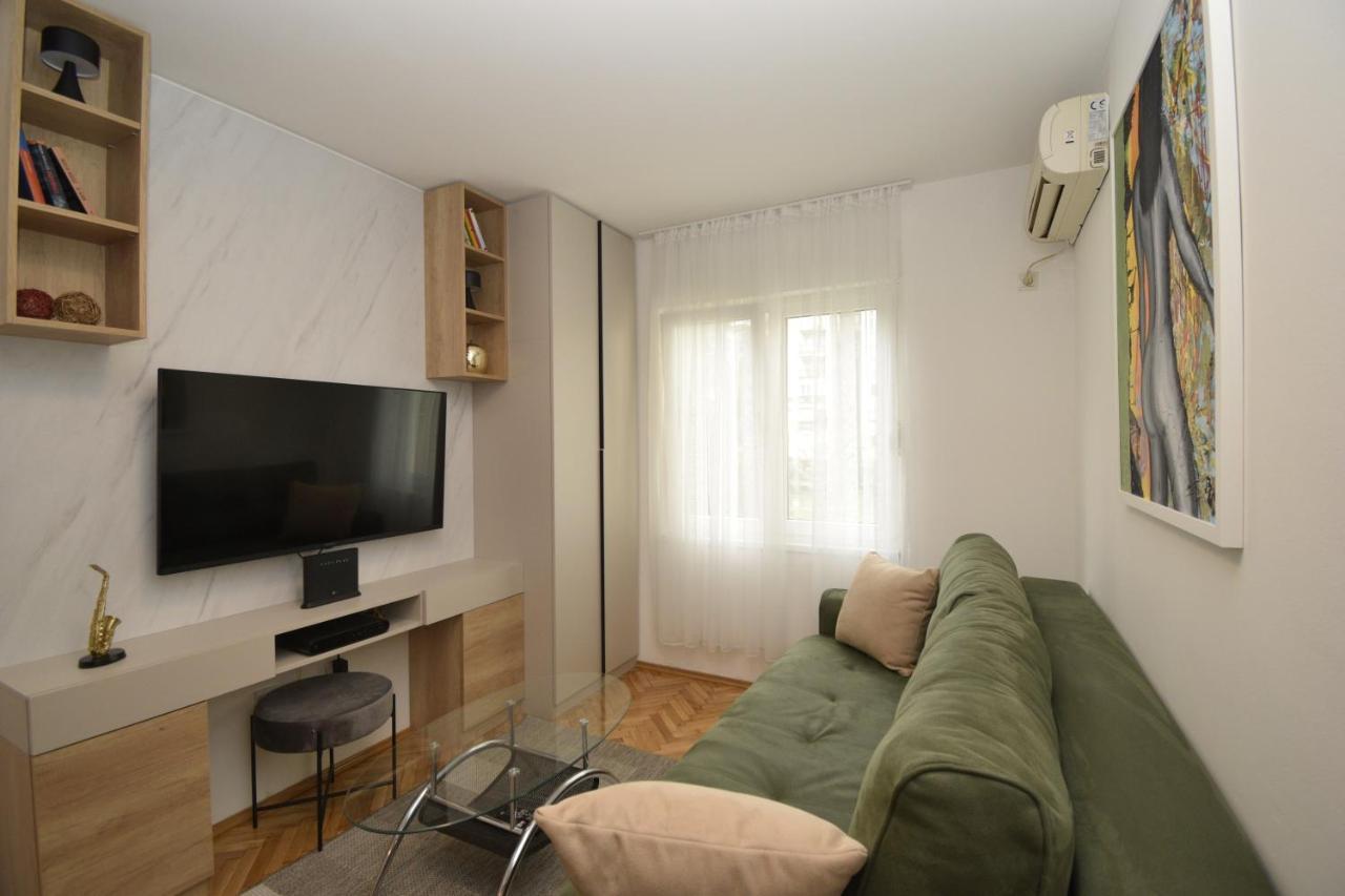Art Zone Apartman *