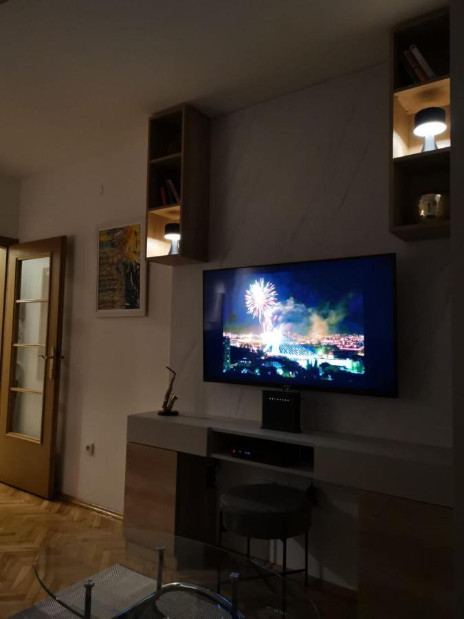 Apartman Art Zone *